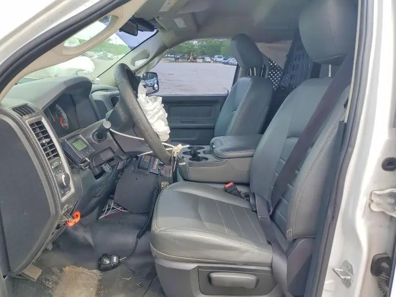 2016 RAM 1500 ST  