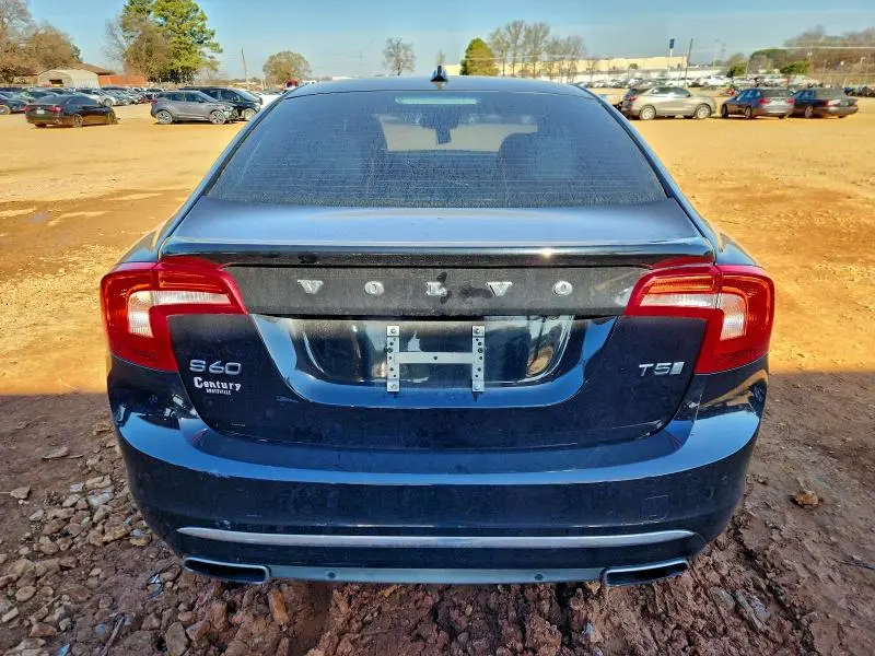 2017 VOLVO S60 PLATINUM  