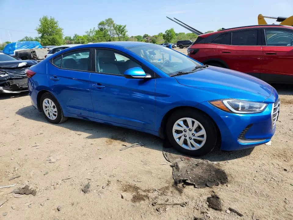 2018 HYUNDAI ELANTRA SE  