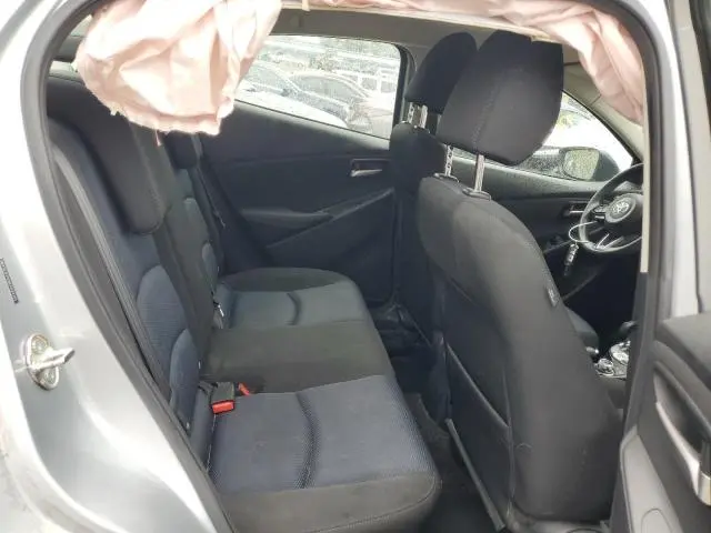 2019 TOYOTA YARIS L  