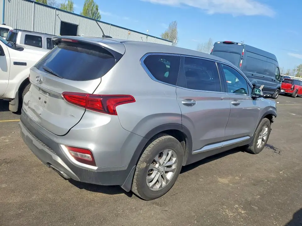 2020 HYUNDAI SANTA FE SE  