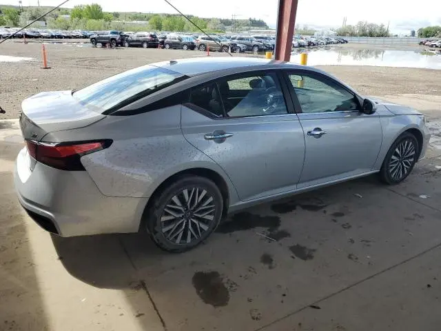 2023 NISSAN ALTIMA SV  
