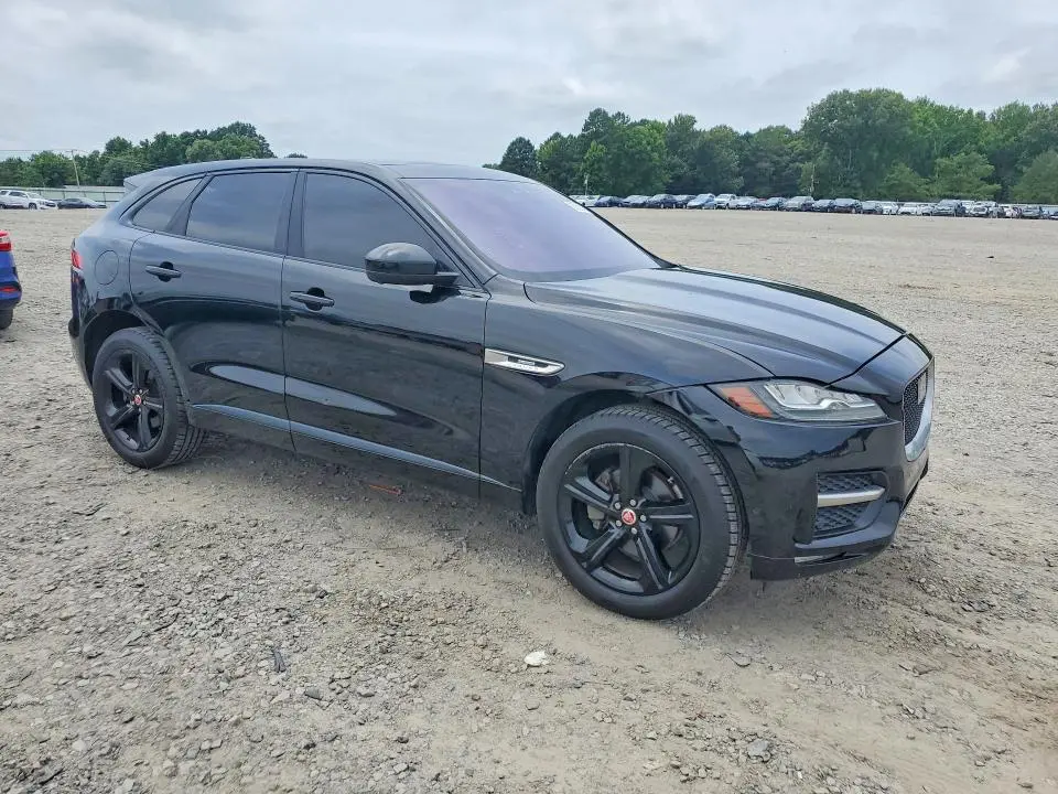 2018 JAGUAR F-PACE R - SPORT  