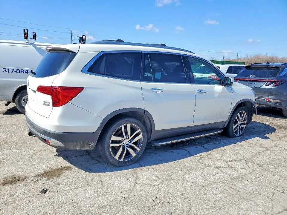2017 HONDA PILOT ELITE  