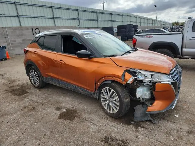 2021 NISSAN KICKS SV  
