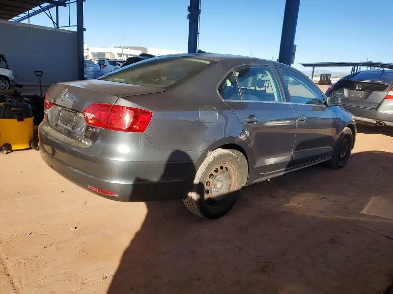 2013 VOLKSWAGEN JETTA SE  