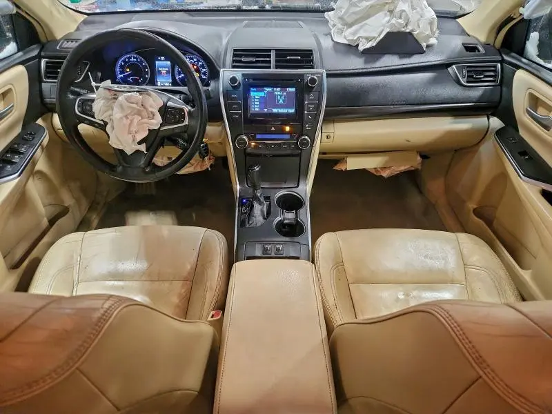 2015 TOYOTA CAMRY LE  