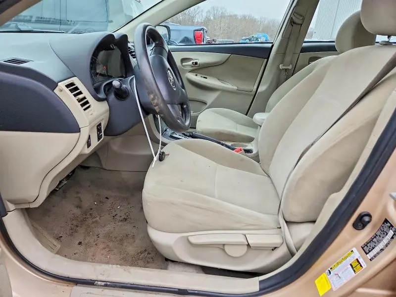 2013 TOYOTA COROLLA L  