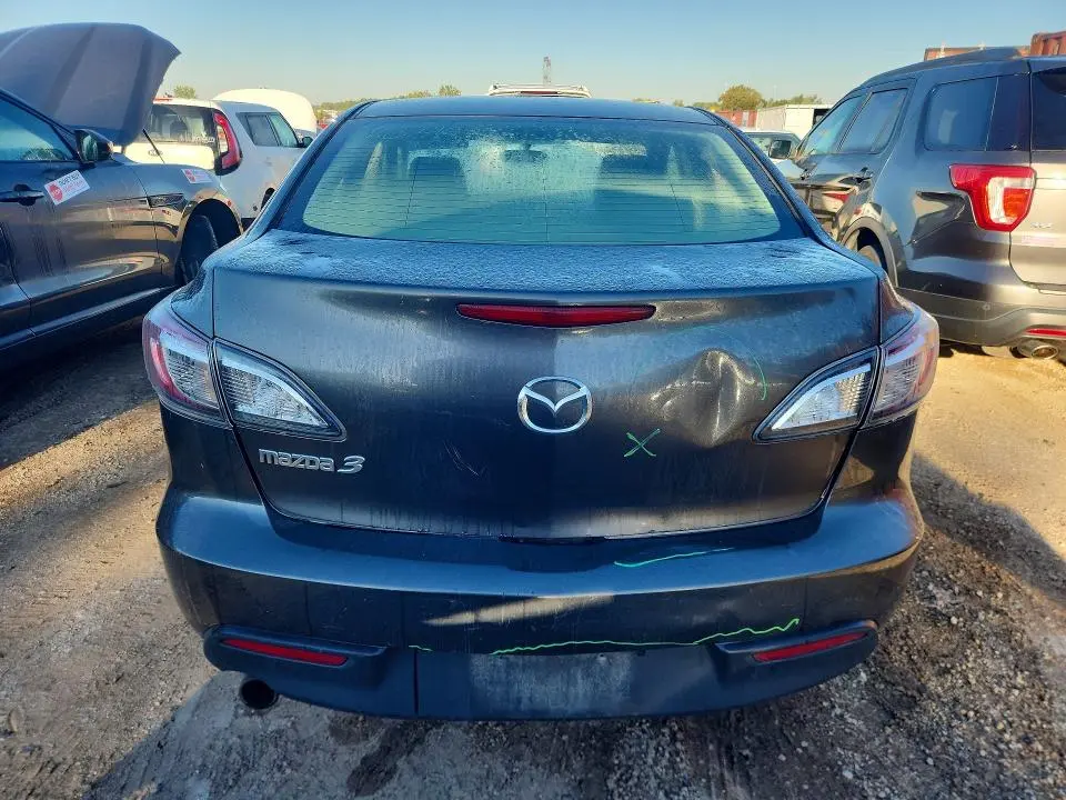 2011 MAZDA 3 I  