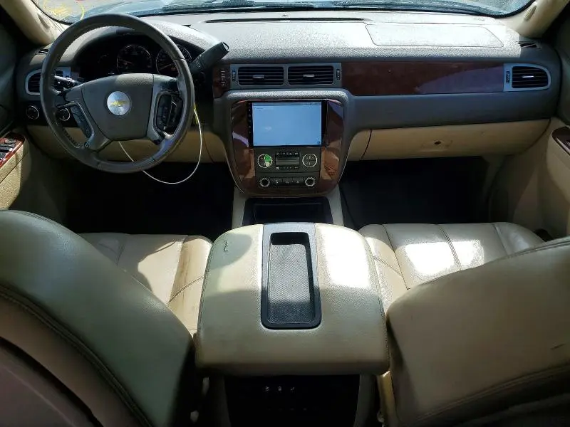2011 CHEVROLET SUBURBAN K1500 LT  