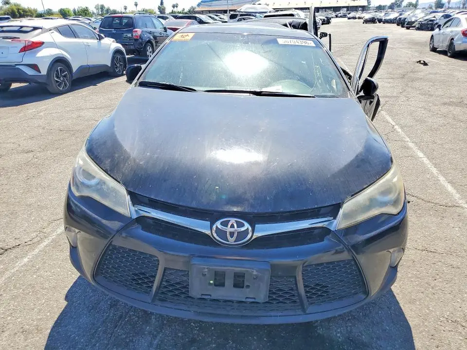 2017 TOYOTA CAMRY SE  