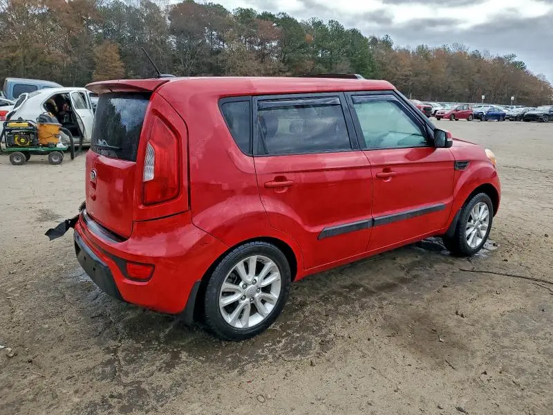 2013 KIA SOUL +  