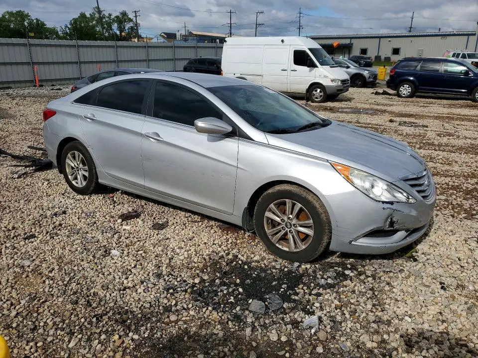 2012 HYUNDAI SONATA GLS  