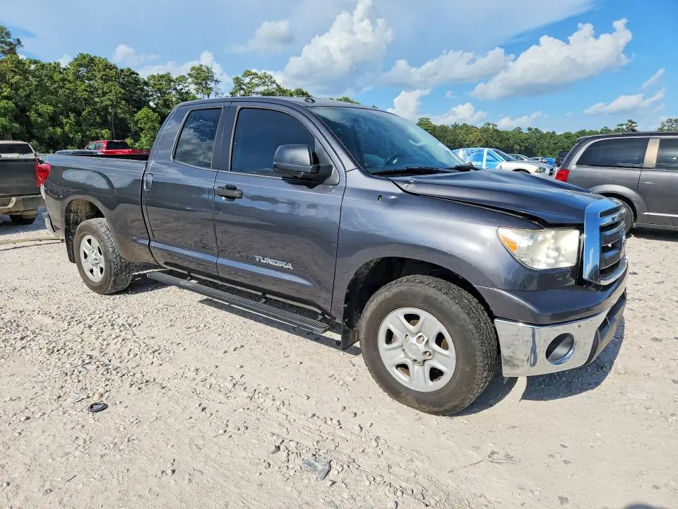 2013 TOYOTA TUNDRA DOUBLE CAB SR5  