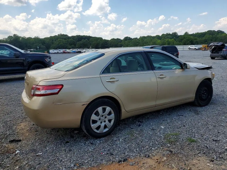 2011 TOYOTA CAMRY BASE  