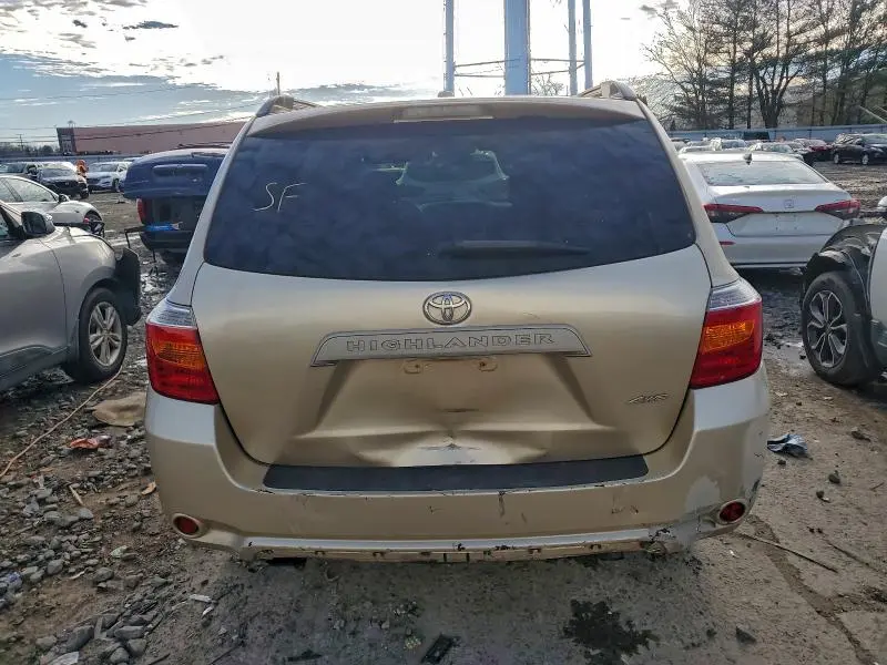 2010 TOYOTA HIGHLANDER   