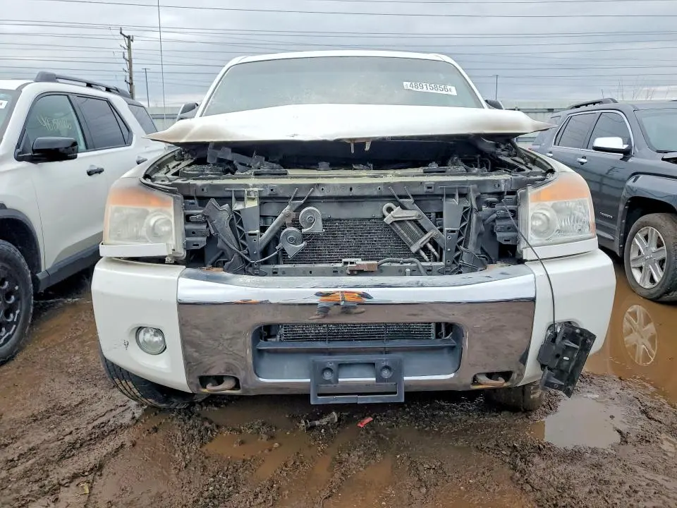 2010 NISSAN TITAN SE  