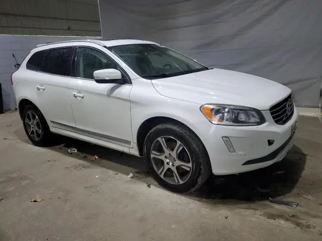 2015 VOLVO XC60 T6 PREMIER  