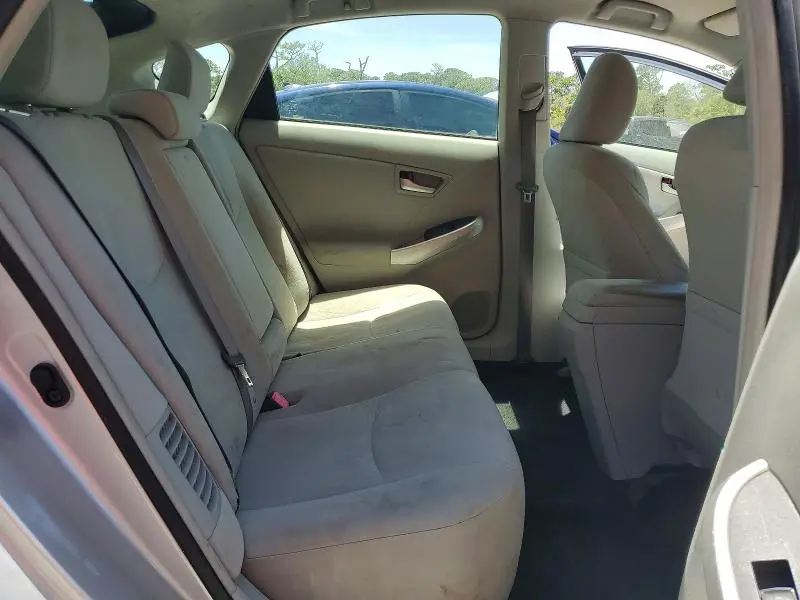 2014 TOYOTA PRIUS TWO  