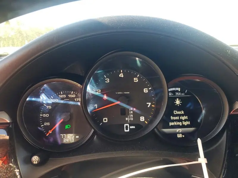 2018 PORSCHE MACAN   