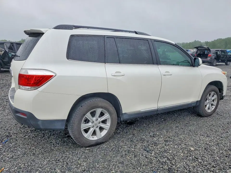 2013 TOYOTA HIGHLANDER   