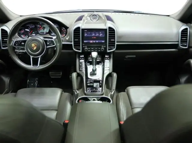 2018 PORSCHE CAYENNE S  