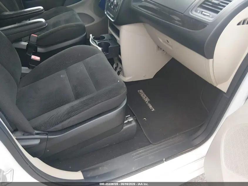 2017 DODGE GRAND CARAVAN SE