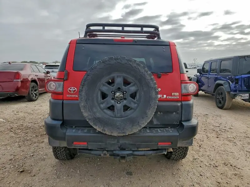 2012 TOYOTA FJ CRUISER   