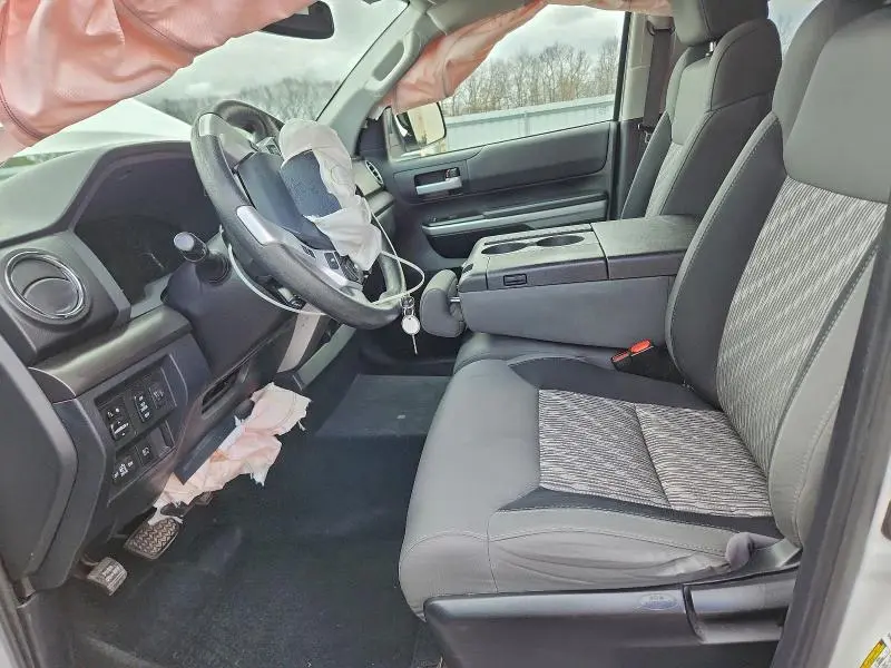 2019 TOYOTA TUNDRA DOUBLE CAB SR  