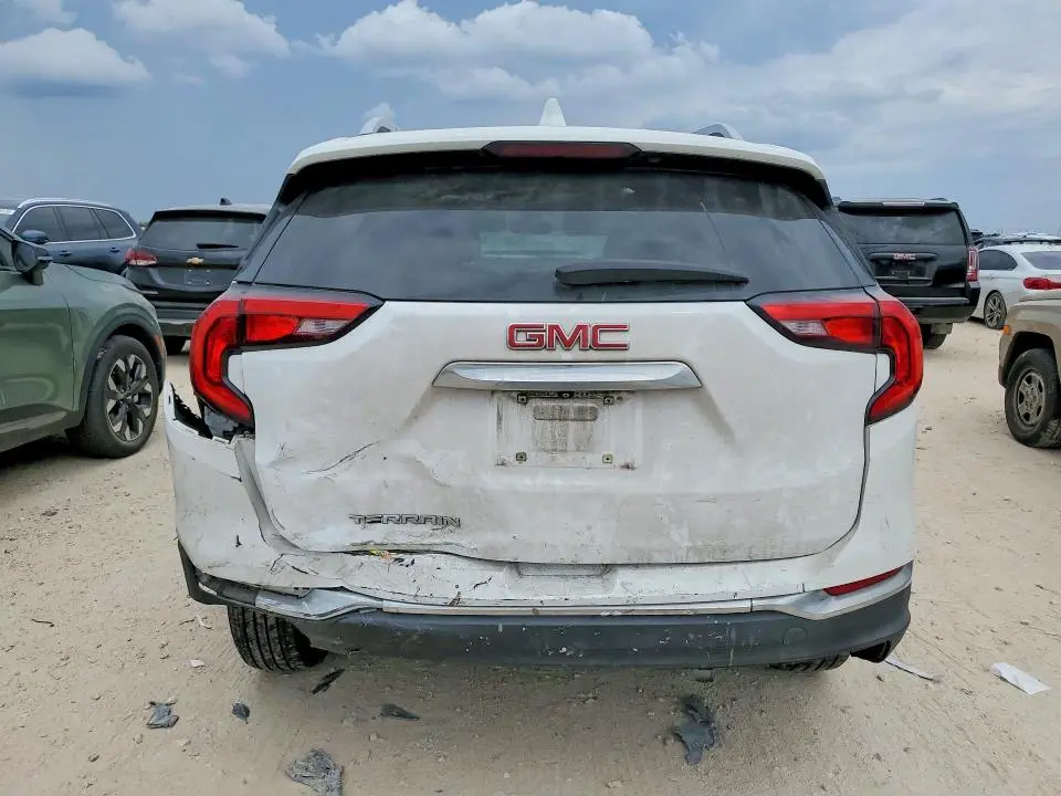 2021 GMC TERRAIN SLT  