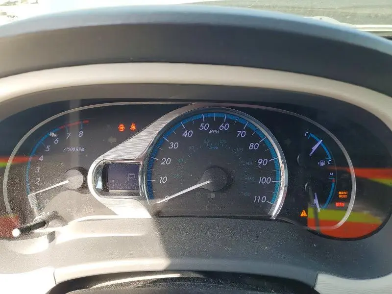 2014 TOYOTA SIENNA XLE 7-PASSENGER  