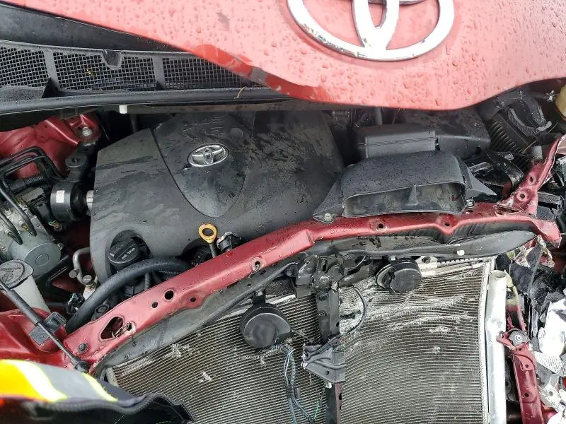 2017 TOYOTA SIENNA XLE  