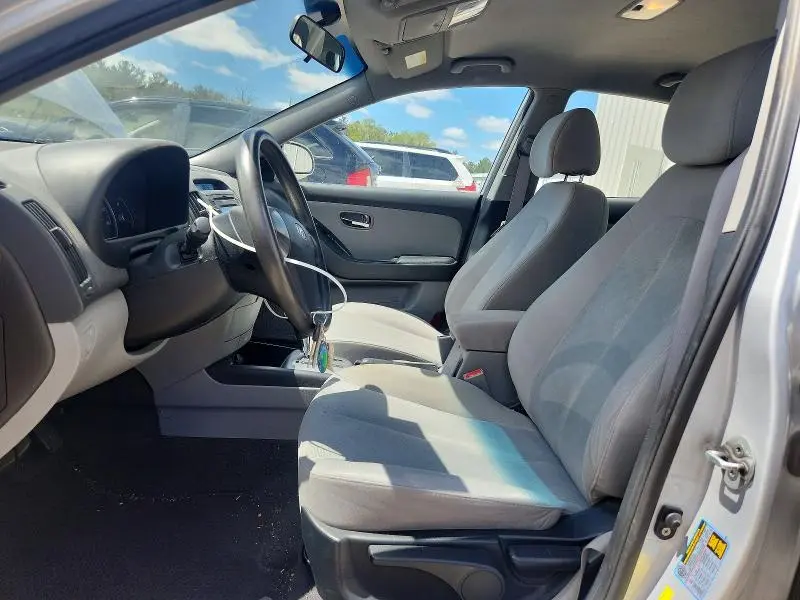 2010 HYUNDAI ELANTRA GLS  