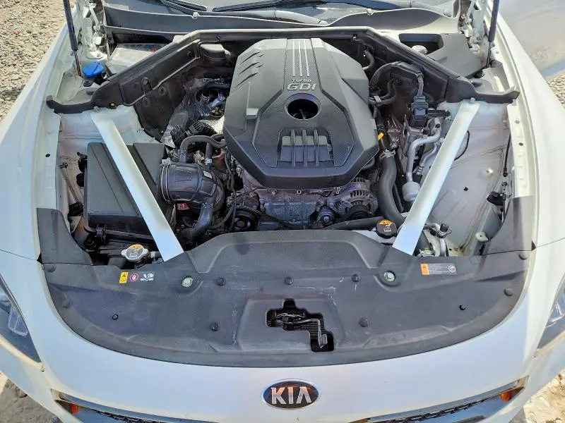 2021 KIA STINGER GT-LINE  