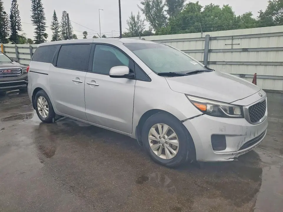 2018 KIA SEDONA LX  