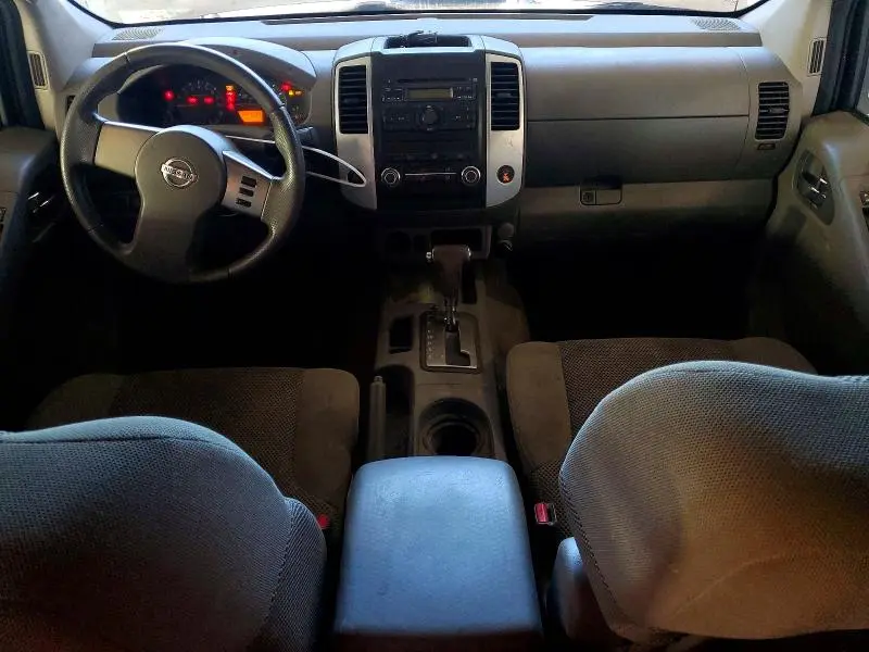 2010 NISSAN FRONTIER SE V6  