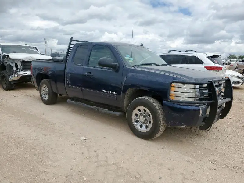 2011 CHEVROLET SILVERADO C1500 LS  