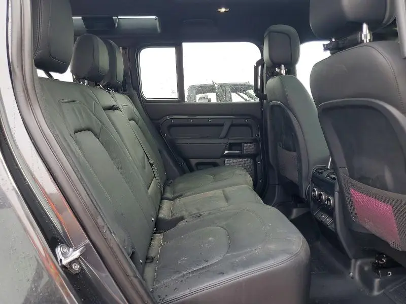 2023 LAND ROVER DEFENDER 110  