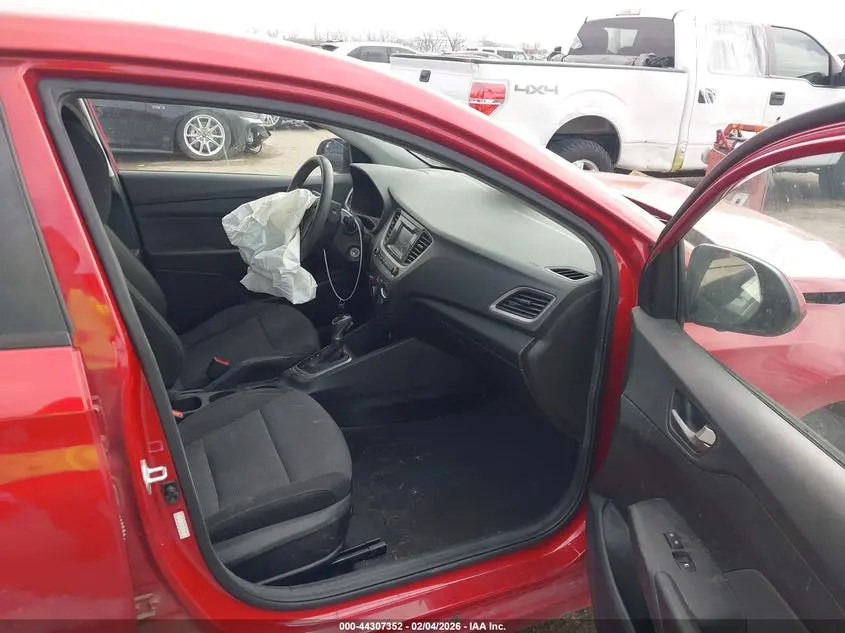 2019 HYUNDAI ACCENT SE