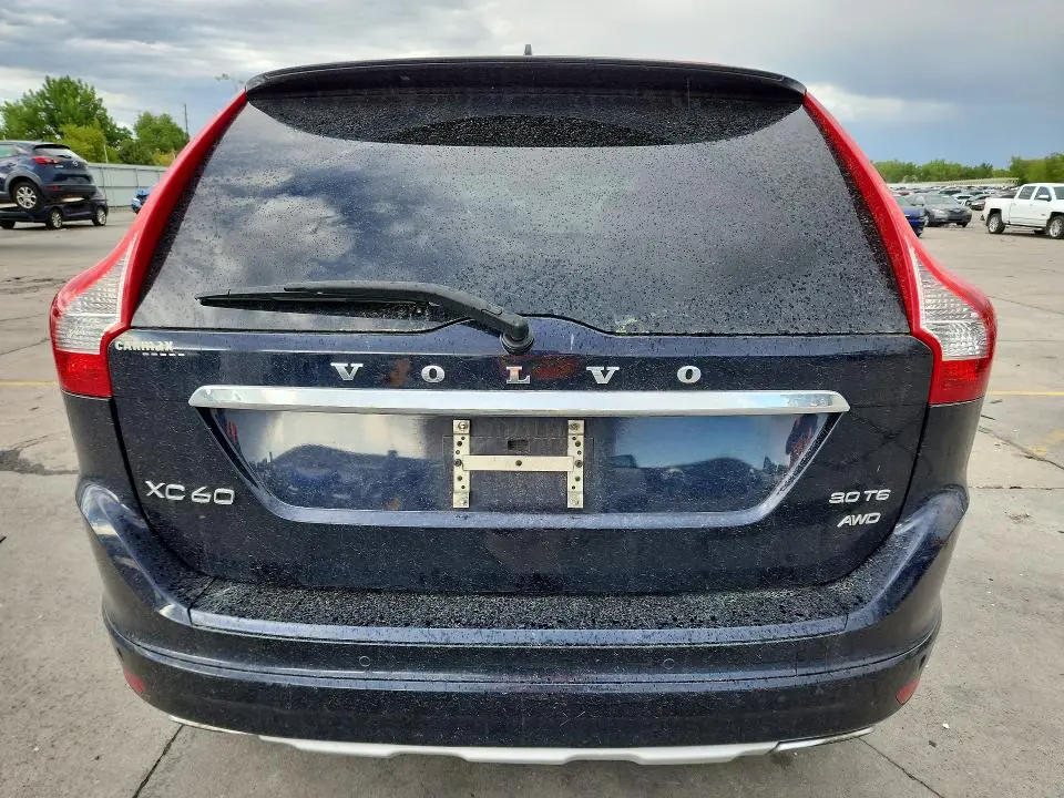 2016 VOLVO XC60 T6 PREMIER  