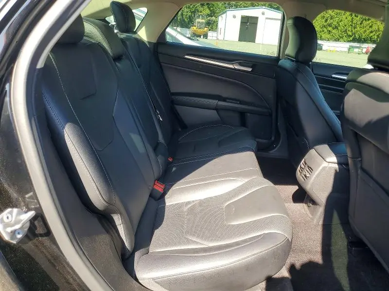 2017 FORD FUSION TITANIUM  