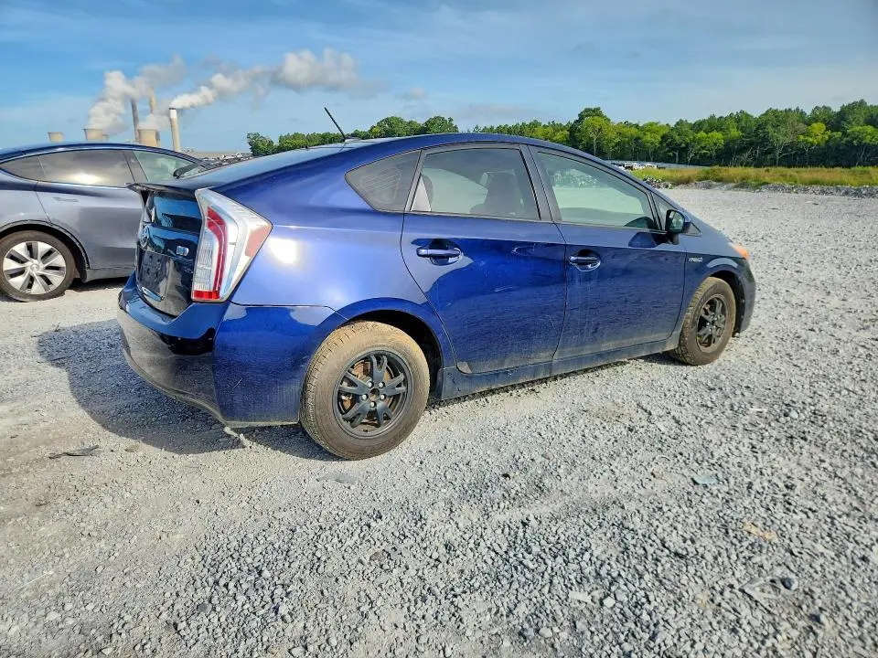 2013 TOYOTA PRIUS THREE  