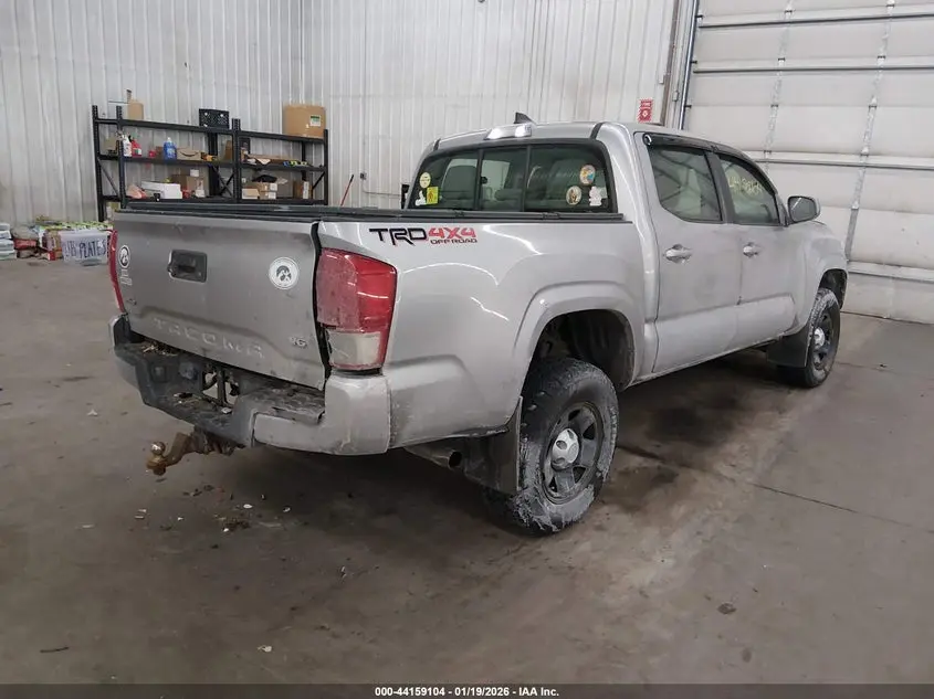 2016 TOYOTA TACOMA SR V6