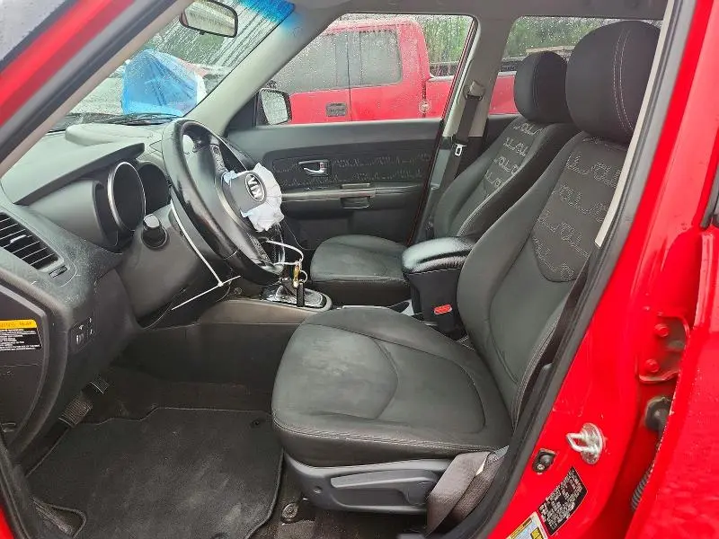 2013 KIA SOUL +  