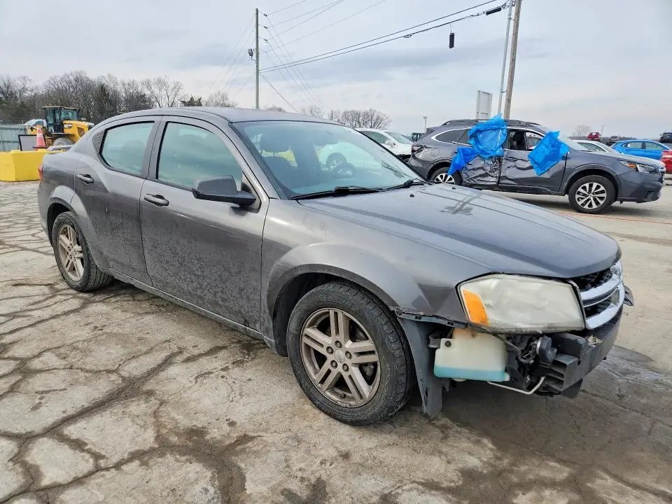 2014 DODGE AVENGER SE  