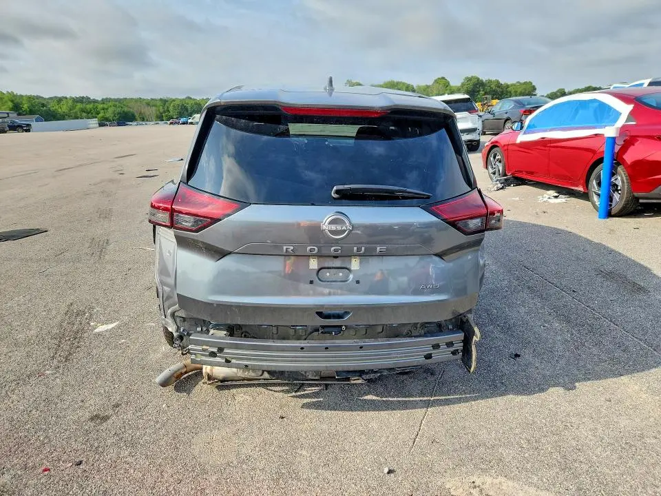 2025 NISSAN ROGUE SV  