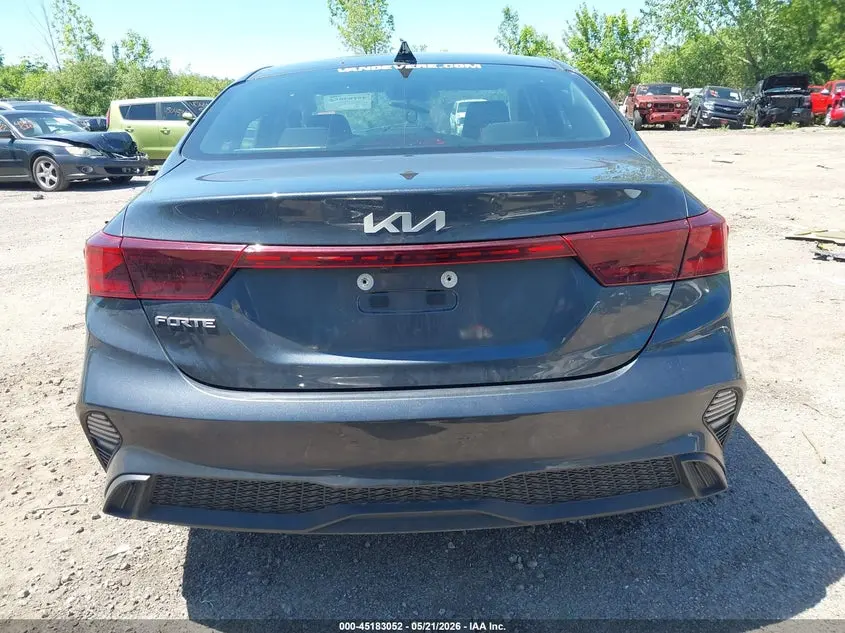 2023 KIA FORTE LXS