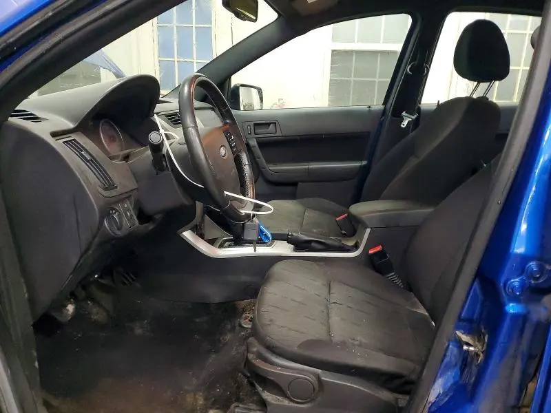 2011 FORD FOCUS SE  