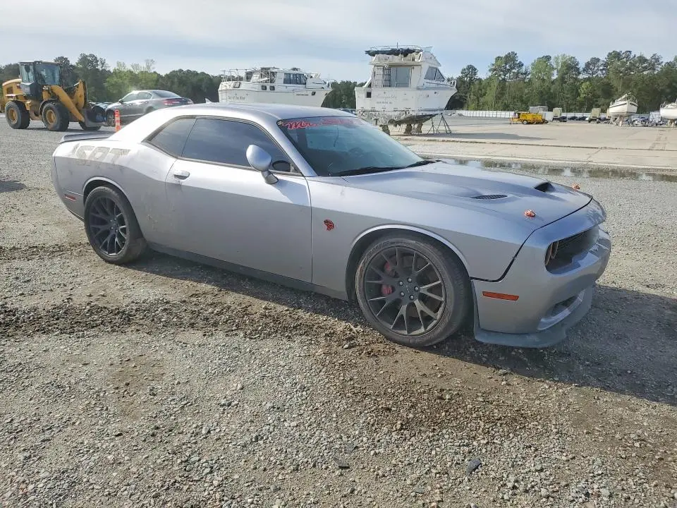 2016 DODGE CHALLENGER SRT HELLCAT  