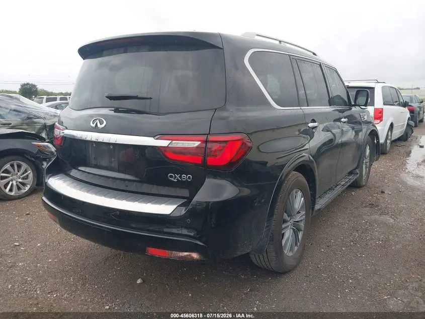 2023 INFINITI QX80 LUXE